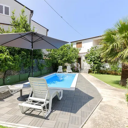 Milena Lejlighed Srima